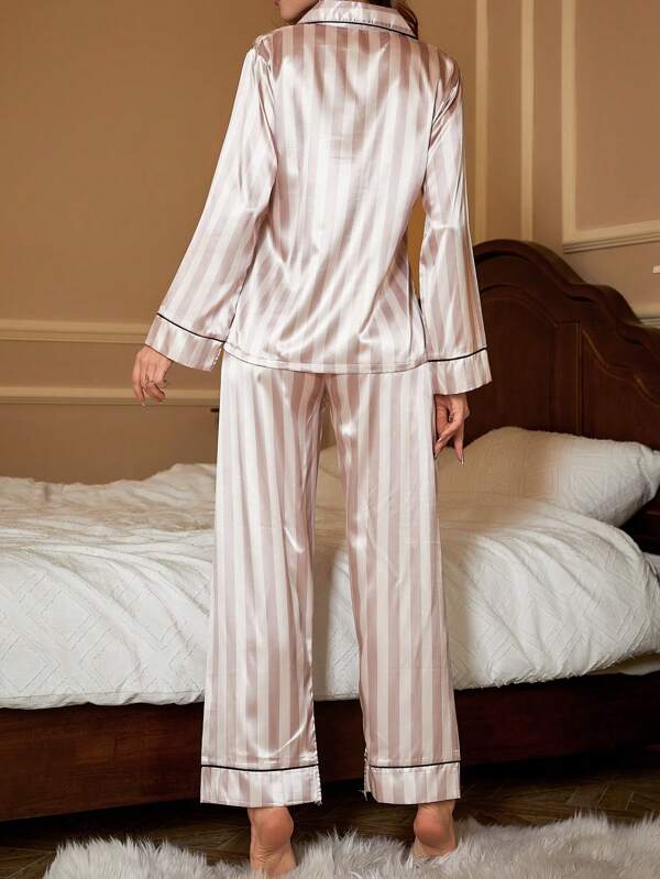 Royal Satin Stripes | Luxe Pyjamaset