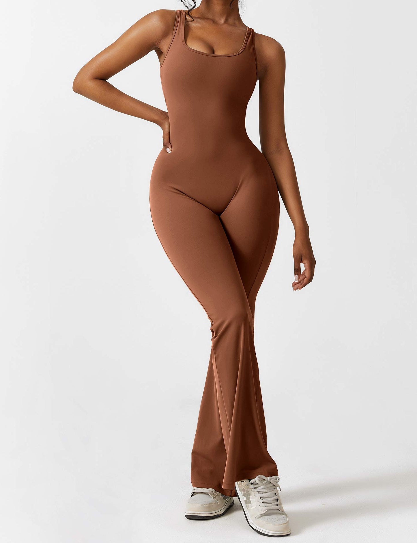 Bella Chic™ | Elegantie V-Back Flared Jumpsuit