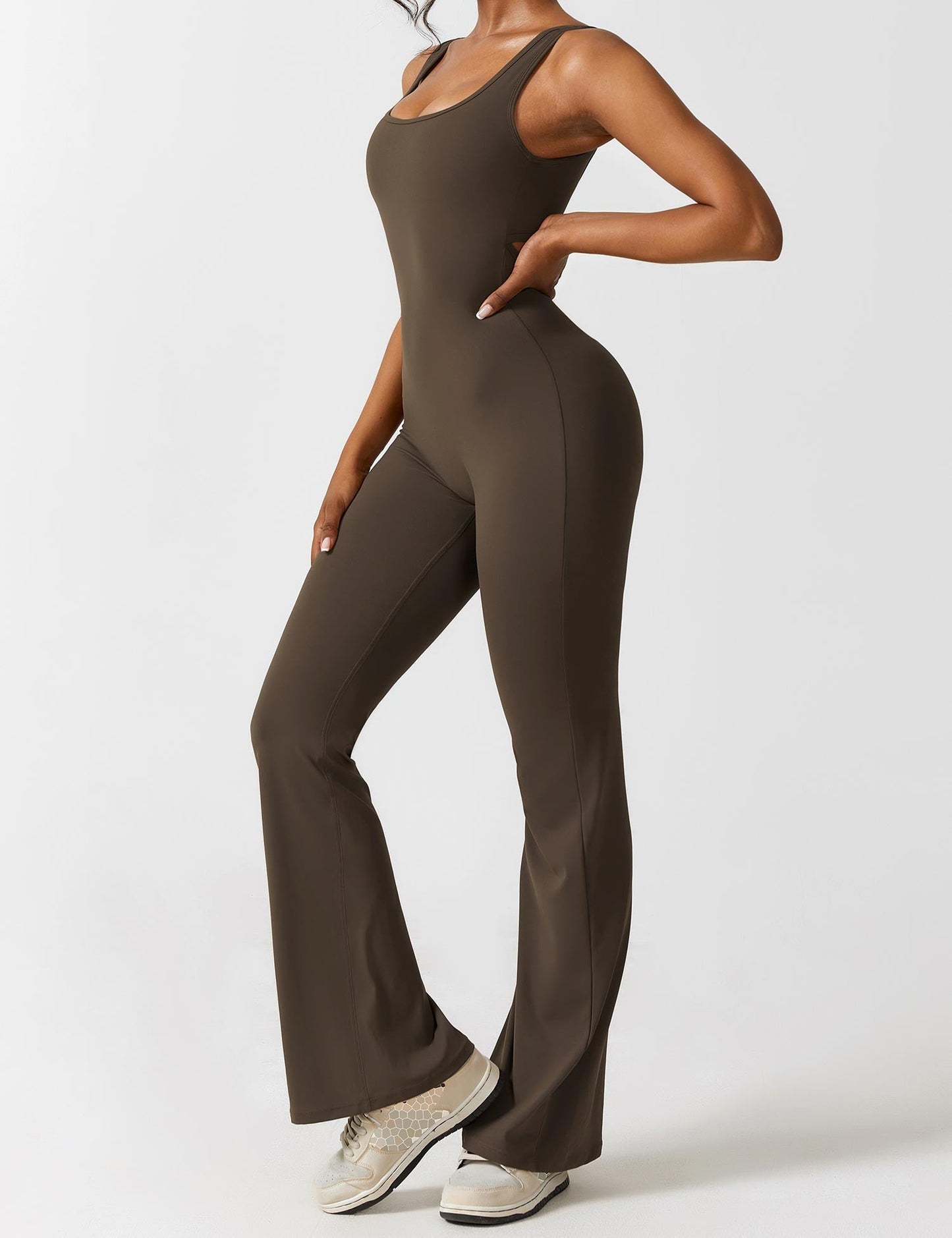 Bella Chic™ | Elegantie V-Back Flared Jumpsuit